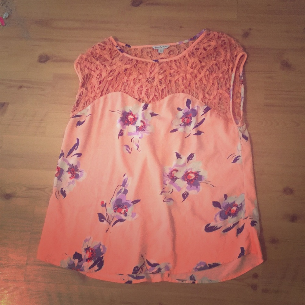 American Eagle shirt